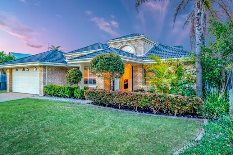 43 Suncrest Meander, Meadow Springs WA 6210