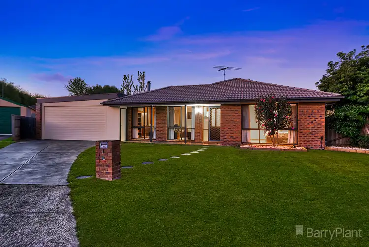 7 Greaves Court, Pakenham VIC 3810