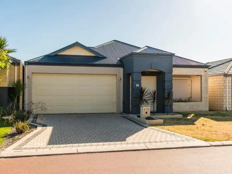 51 Warrilow Loop, Canning Vale WA 6155