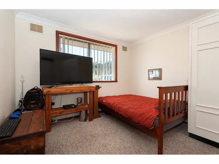 Seventh view of Homely house listing, 383 Gayview Crescent, Lavington NSW 2641