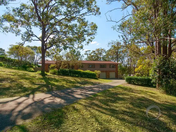 19 Winderadeen Drive, Highland Park QLD 4211