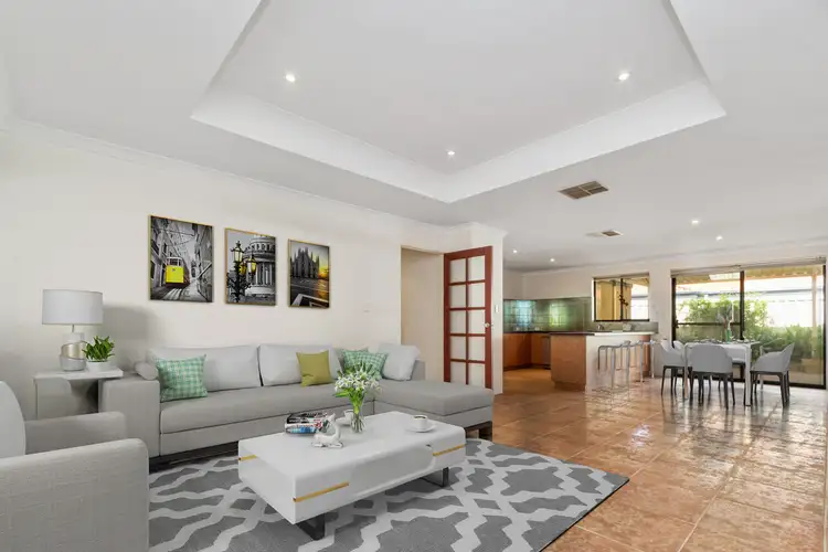 7 Winston Way, Madeley WA 6065