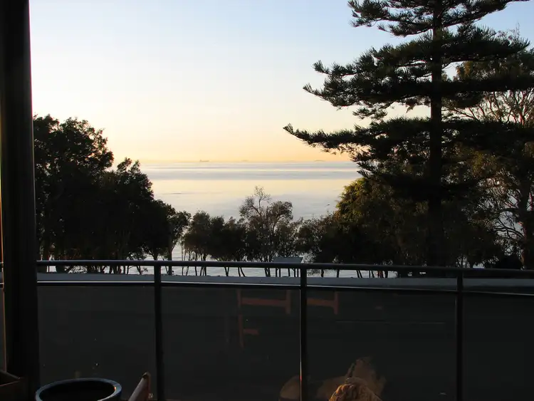 3/14 Gayundah Esplanade, Woody Point QLD 4019