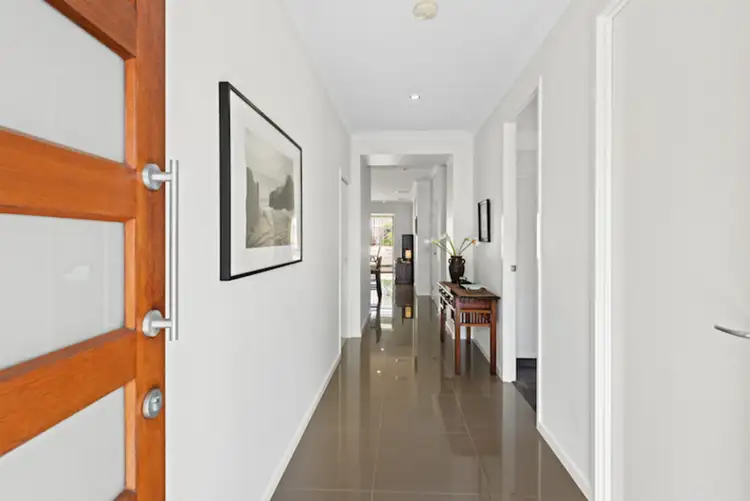 Second view of Homely house listing, 8 Drovers Close, Ferny Hills QLD 4055