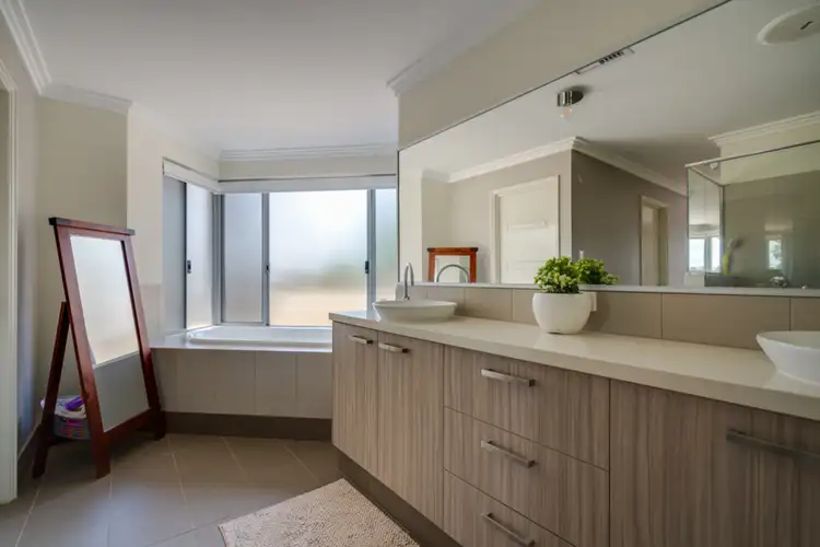 Fourth view of Homely house listing, 20 Paull View, Bedfordale WA 6112