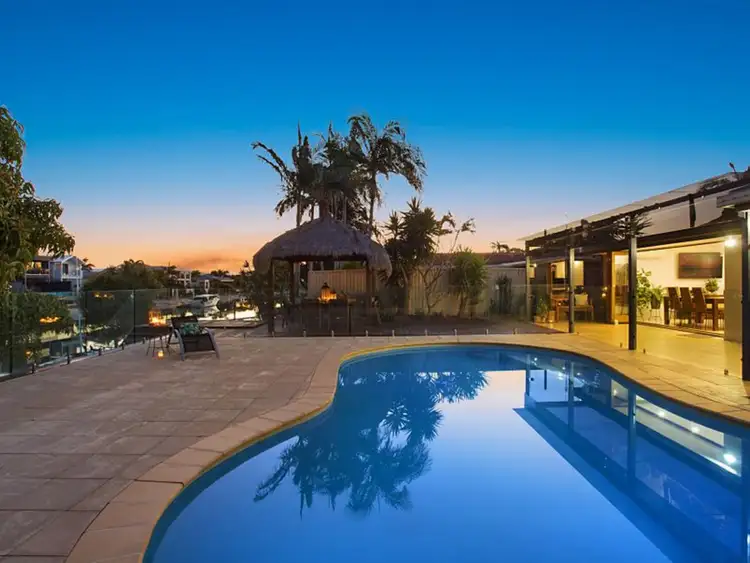 25 Rudd Street, Broadbeach Waters QLD 4218