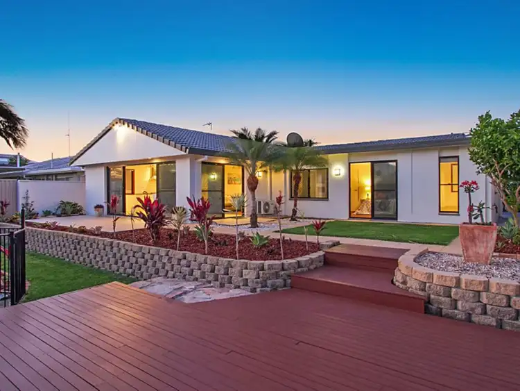 12 San Michele Court, Broadbeach Waters QLD 4218