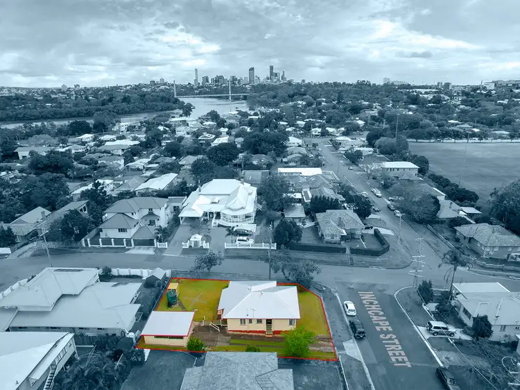 1 Inchcape Street, Fairfield QLD 4103