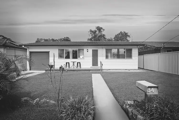 34 Robson Avenue, Gorokan NSW 2263