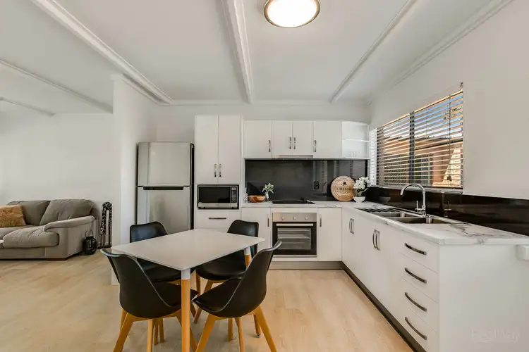 6/203 Campbell Street, Newtown QLD 4350