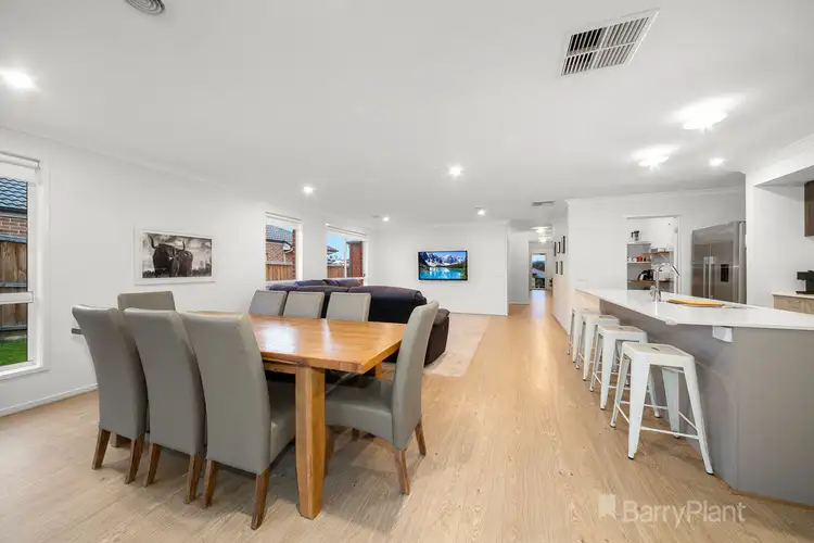 Sixth view of Homely house listing, 3 Finch Court, Drouin VIC 3818