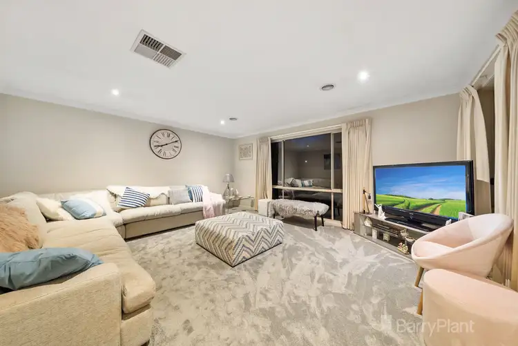 Second view of Homely house listing, 7 Tiffany Close, Pakenham VIC 3810