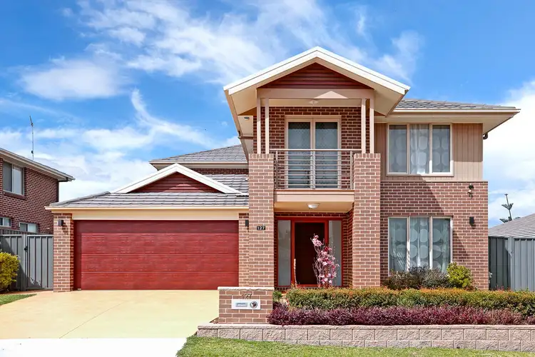 127 Ridgetop Drive, Glenmore Park NSW 2745
