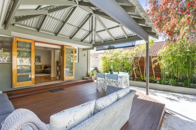61B Henley Road, Mount Pleasant WA 6153