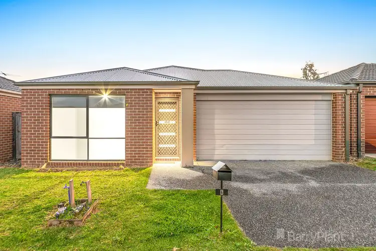 4 Turnbridge Road, Officer VIC 3809