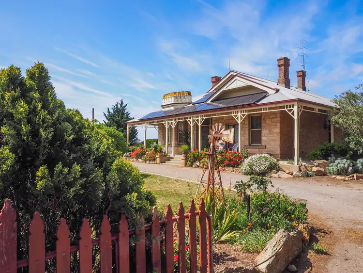 363 Flinders Highway, Boston SA 5607