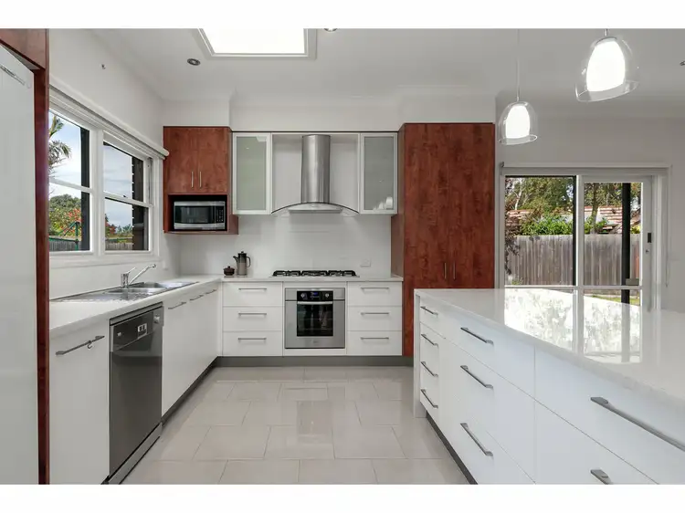 Second view of Homely house listing, 6 Capella Court, Sale VIC 3850