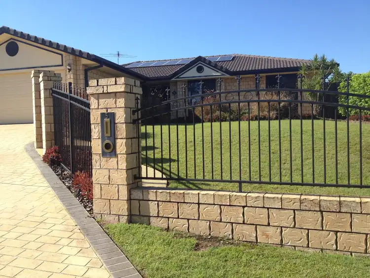 5 Whistler Close, Heritage Park QLD 4118