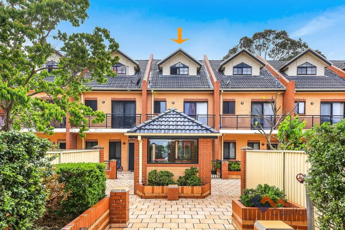 Main view of Homely townhouse listing, 10/335-339 Blaxcell Street, Granville NSW 2142