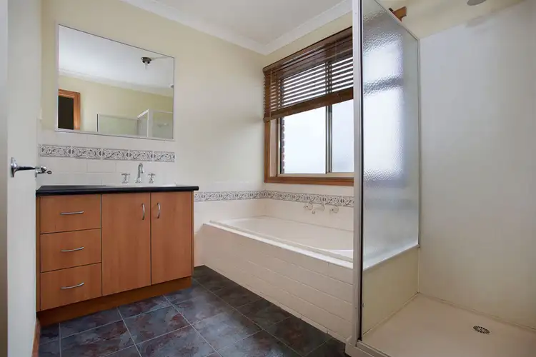 Fourth view of Homely house listing, 7 Essington Court, Warrnambool VIC 3280