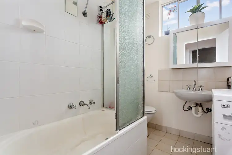 Fifth view of Homely apartment listing, 5/7-9 James Avenue, Kew VIC 3101