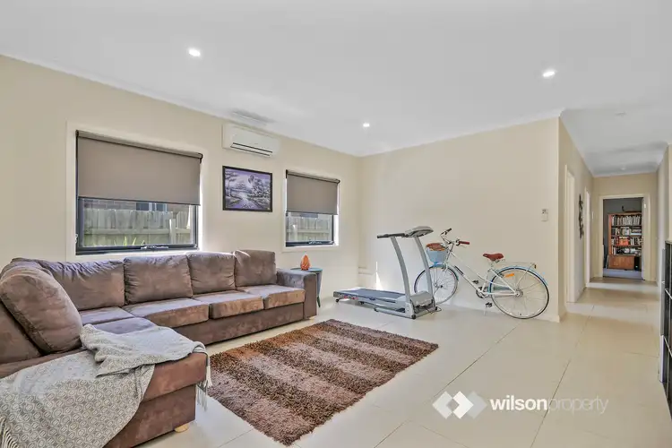 Second view of Homely house listing, 7 Rintoull Court, Rosedale VIC 3847