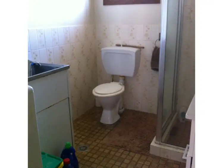 Sixth view of Homely flat listing, 2/18 Bando Street, Gunnedah NSW 2380