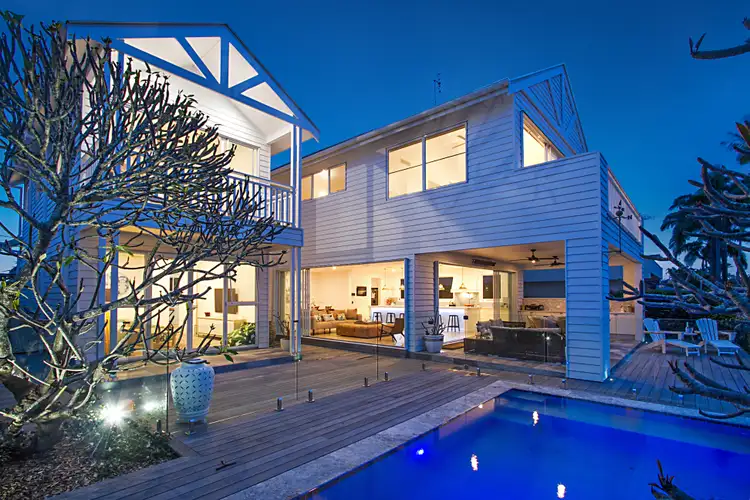 9 San Michele Court, Broadbeach Waters QLD 4218