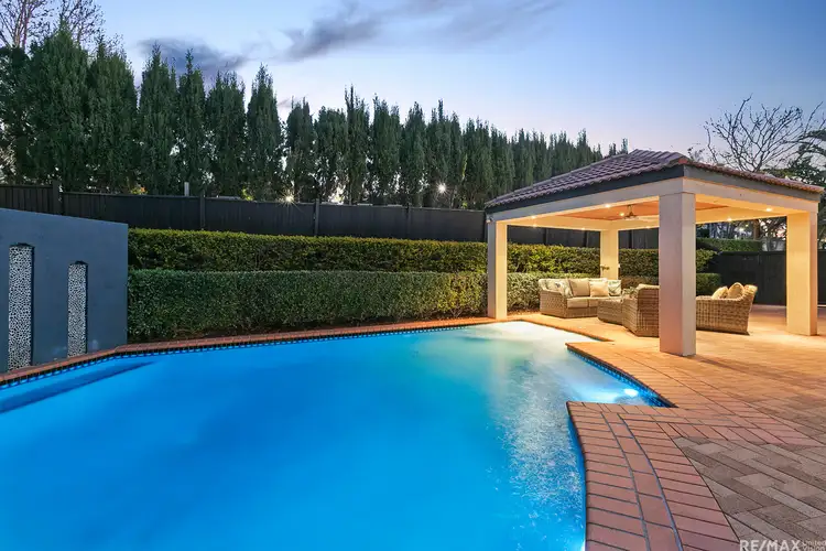13 Ehlers Close, Carindale QLD 4152