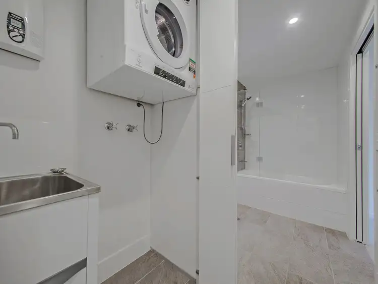 Sixth view of Homely apartment listing, 112/986 Wynnum Road, Cannon Hill QLD 4170