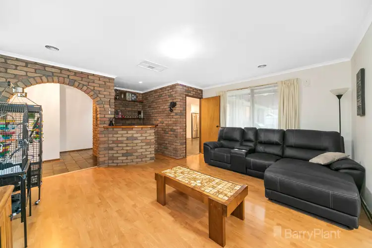 Fifth view of Homely house listing, 4 Harris Court, Pakenham VIC 3810