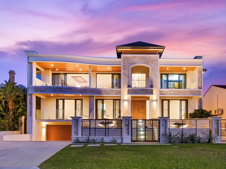 33 Dunkley Avenue, Applecross WA 6153