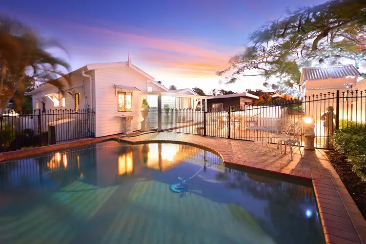 50 Paradise Avenue, Miami QLD 4220