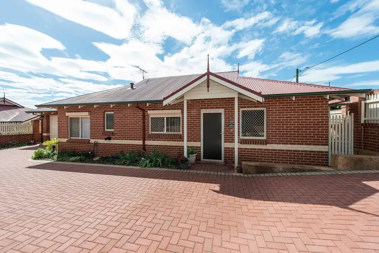4/9 Railway Road, Kalamunda WA 6076
