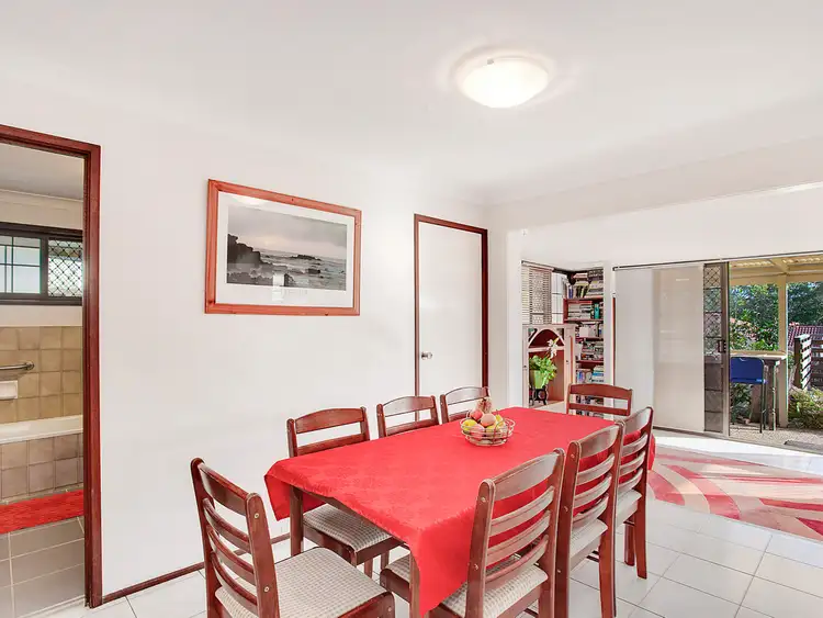 Fifth view of Homely villa listing, 33/160 Bardon Avenue, Miami QLD 4220