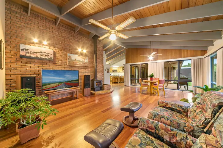 Fifth view of Homely house listing, 7 Charlou Court, Drouin VIC 3818