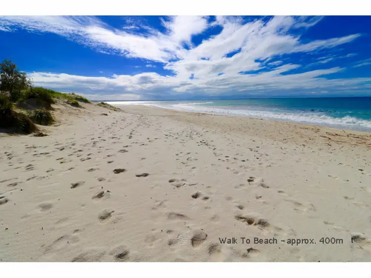 Fifth view of Homely house listing, 8 McNamara Court, Vincentia NSW 2540