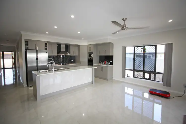 6 Best Street, Mareeba QLD 4880