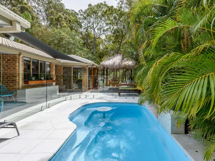 34 Sundown Drive, Paradise Point QLD 4216