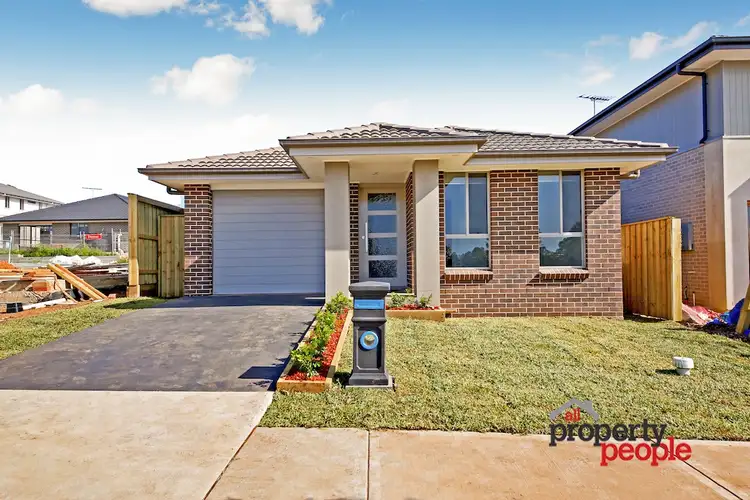 68 Dalmatia Avenue, Edmondson Park NSW 2174