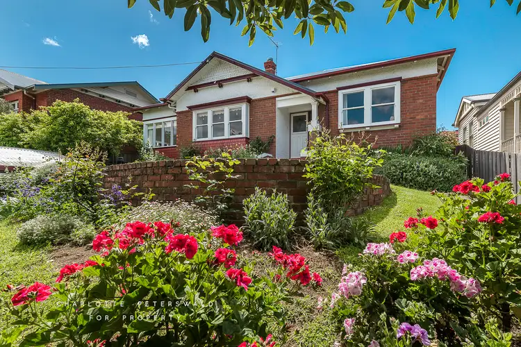 11 Paviour Street, New Town TAS 7008