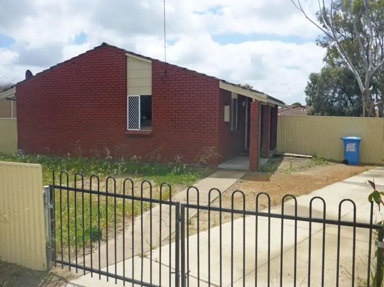 4 Young Place, Nulsen WA 6450