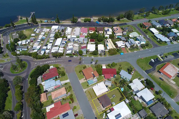 4 Gerrybell Street, Golden Beach QLD 4551