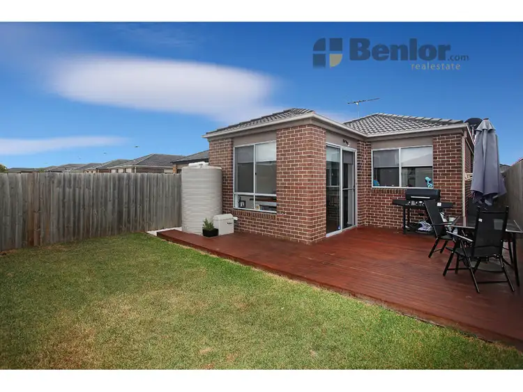 2/5 Horseshoe Circuit, Truganina VIC 3029