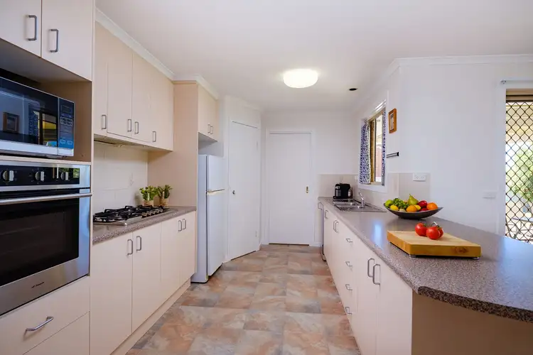 Fourth view of Homely house listing, 34 Falcon Circuit, Wodonga VIC 3690