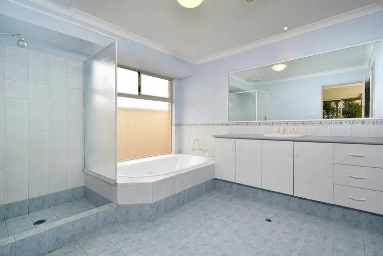 Sixth view of Homely house listing, 9 Urquhart Way, Hocking WA 6065