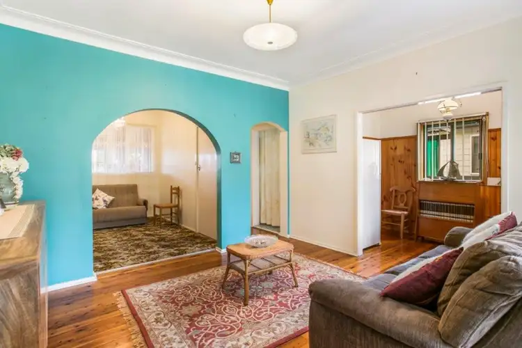 Fifth view of Homely house listing, 10 Boston Close, Cardiff NSW 2285