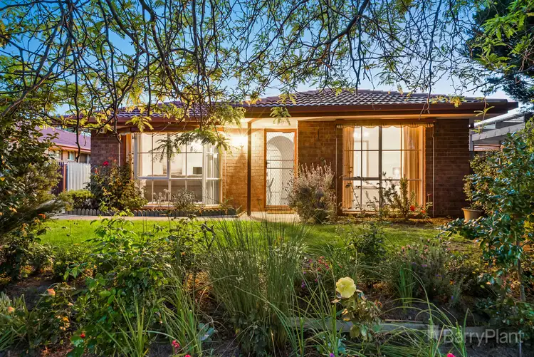 Second view of Homely house listing, 5 Nicholas Court, Pakenham VIC 3810