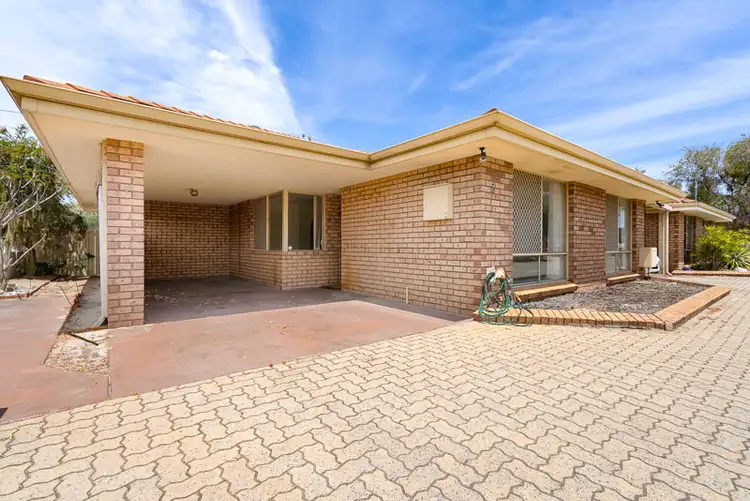 Second view of Homely unit listing, 2/152 Hamilton Street, Queens Park WA 6107