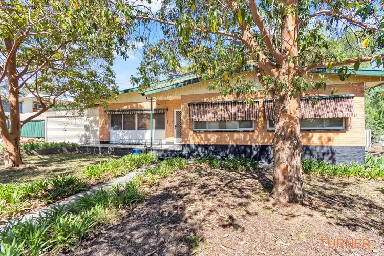 6 Hartley Crescent, Para Hills SA 5096